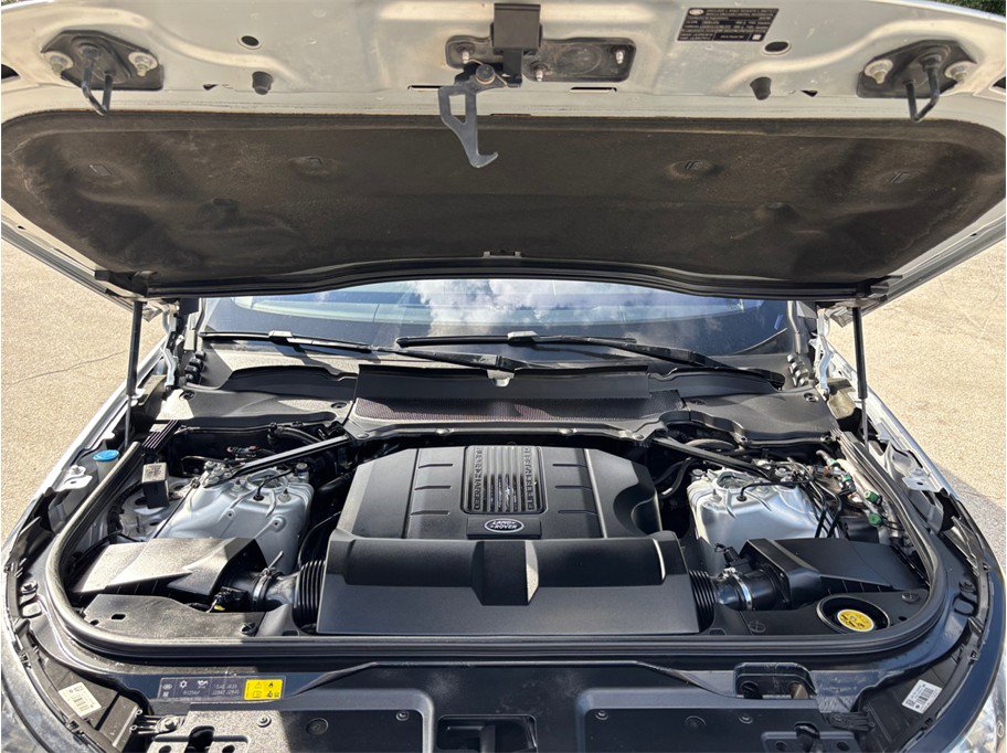 Used 2018 Land Rover Discovery SE image 47