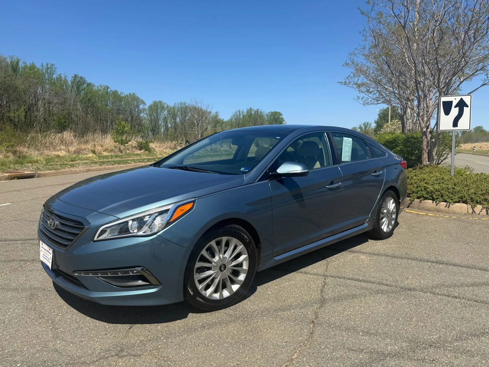 Used 2015 Hyundai Sonata Limited w/ Option Group 05 FWD image 1