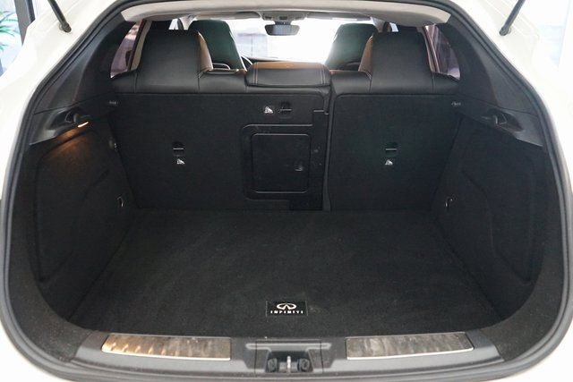 Used 2018 INFINITI QX30 Sport w/ Cargo Package image 48