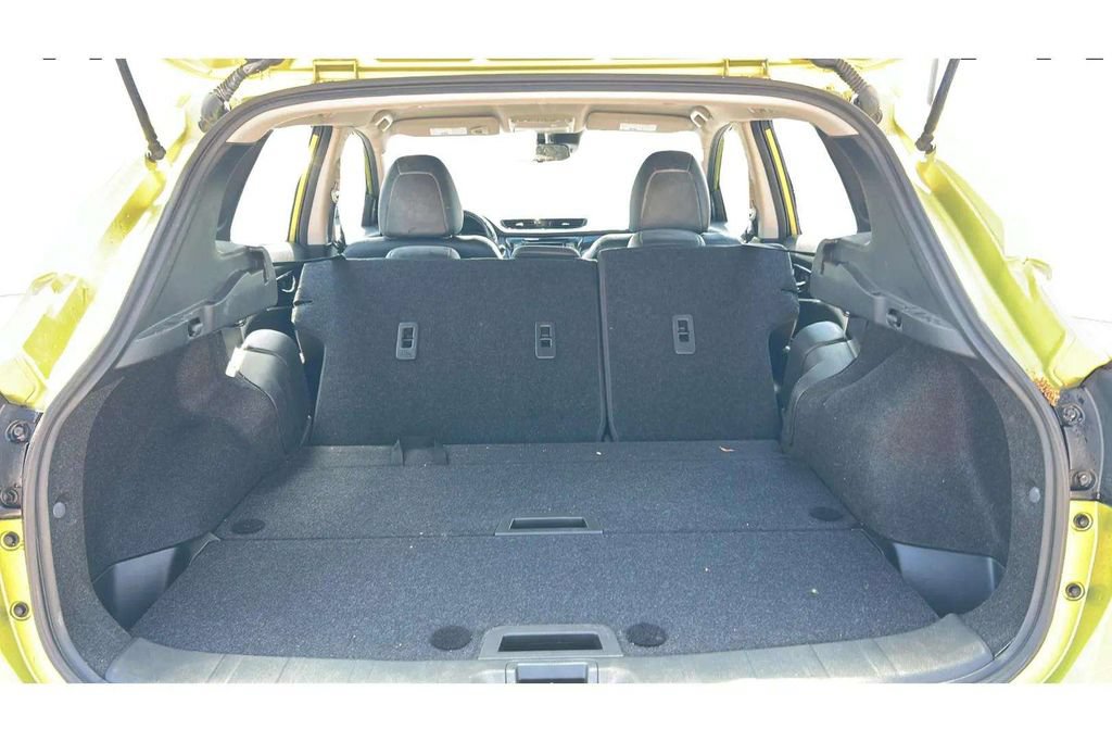 Used 2021 Nissan Rogue Sport SL FWD image 15