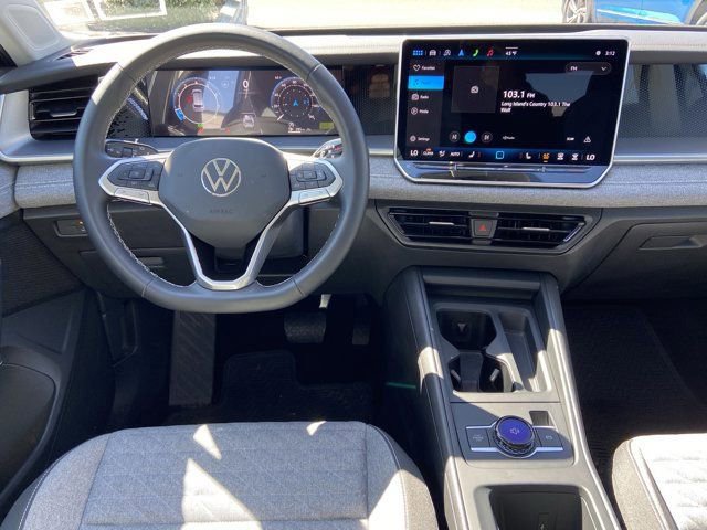 Used 2025 Volkswagen Tiguan S AWD/4WD image 14