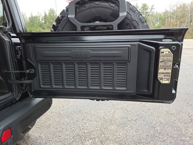 Used 2024 Jeep Wrangler Unlimited Rubicon 392 AWD/4WD image 54