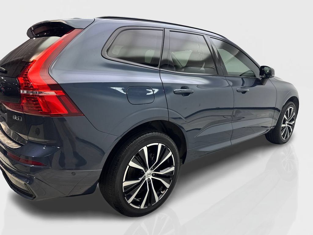 Used 2024 Volvo XC60 B5 Plus w/ Protection Package Premier AWD/4WD image 13