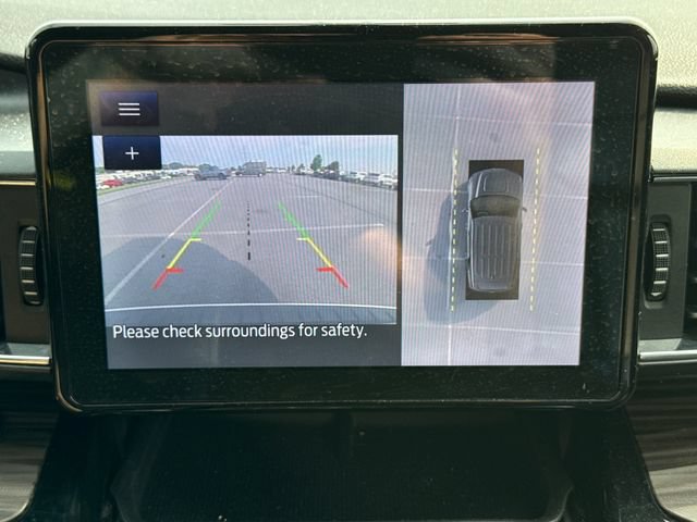 Used 2021 Ford Explorer Limited w/ Equipment Group 301A AWD/4WD image 29