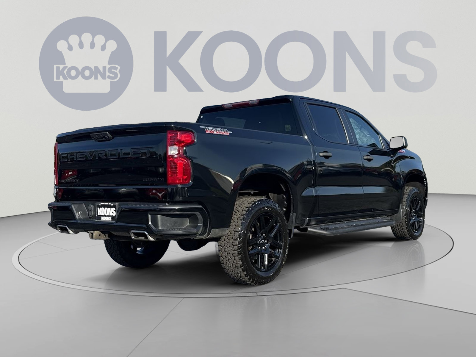 Used 2022 Chevrolet Silverado 1500 Custom Trail Boss w/ LPO, Dark Essentials Package AWD/4WD image 11