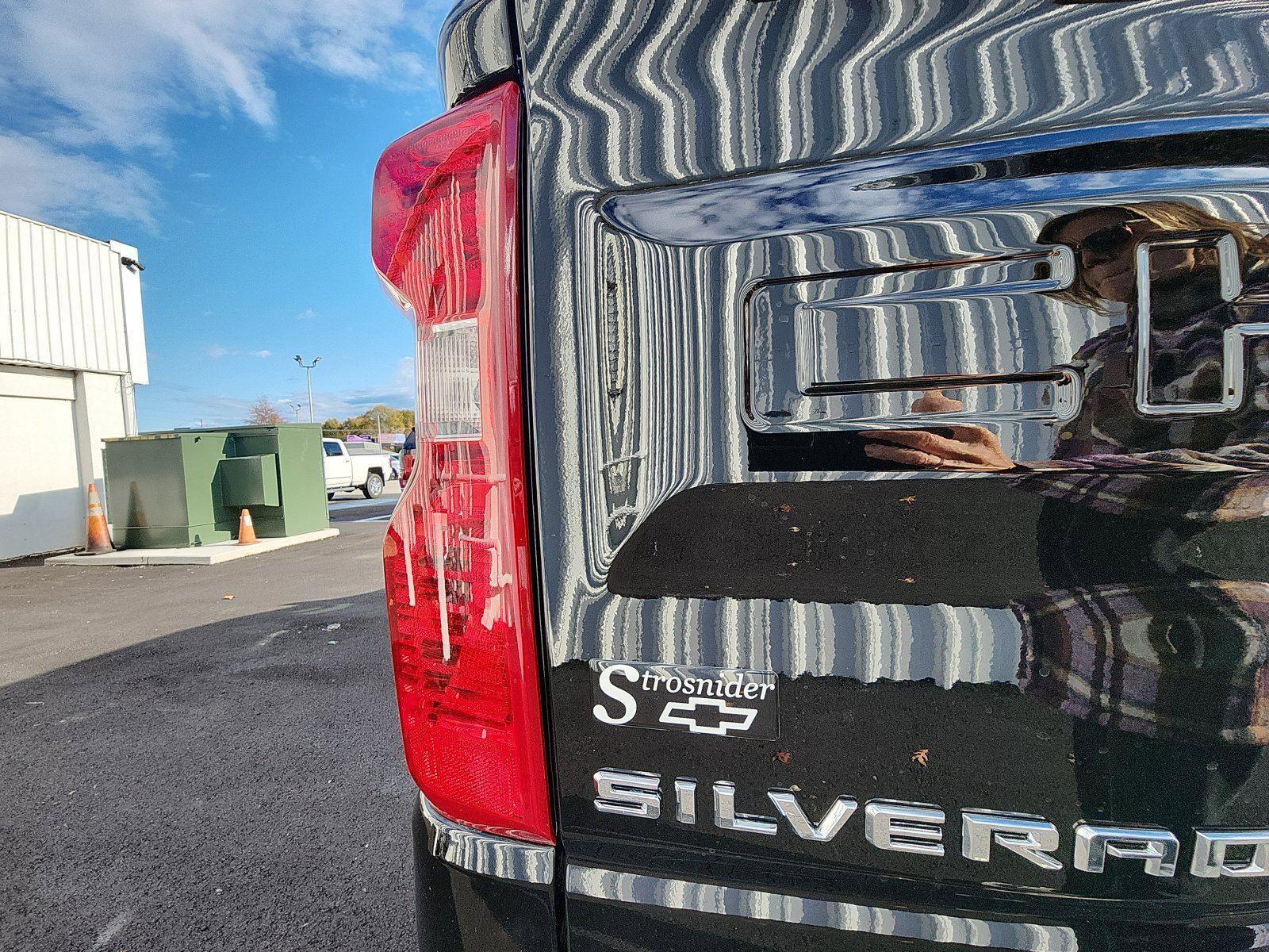 New 2026 Chevrolet Silverado 1500 LT w/ Z71 Off-Road Package image 13