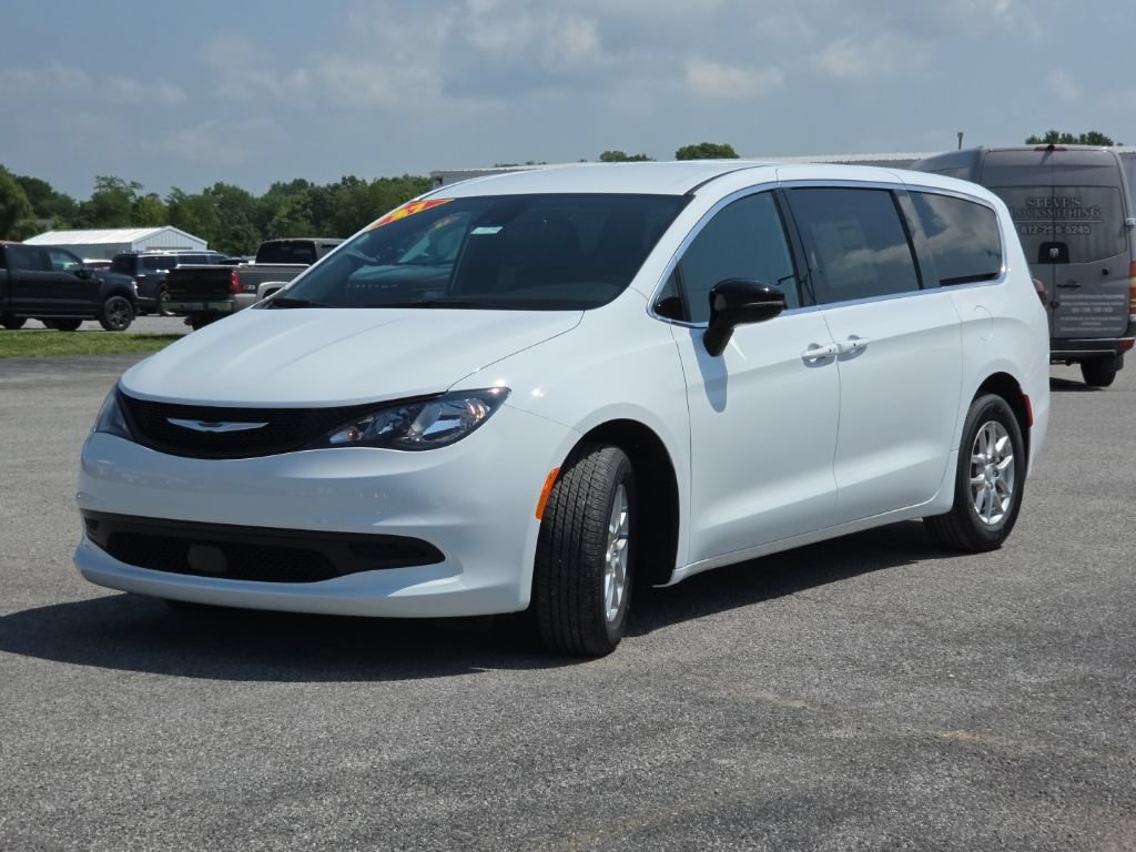 New 2027 Chrysler Pacifica LX FWD image 3