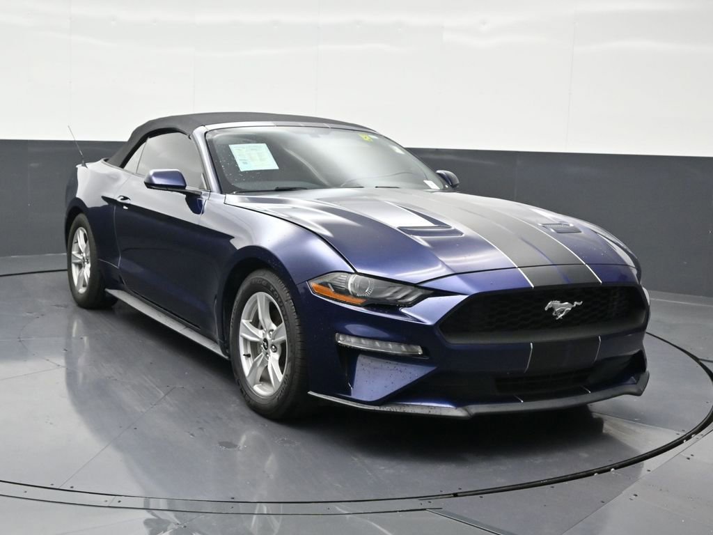 Used 2020 Ford Mustang Convertible image 8