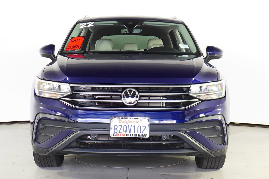 Used 2022 Volkswagen Tiguan SE image 3