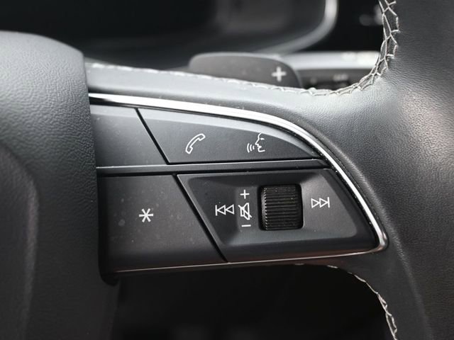 Used 2025 Audi Q7 3.0T Premium Plus image 16