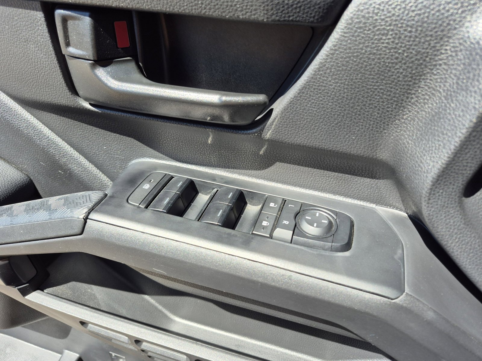 Certified 2025 Toyota Tacoma SR5 image 13