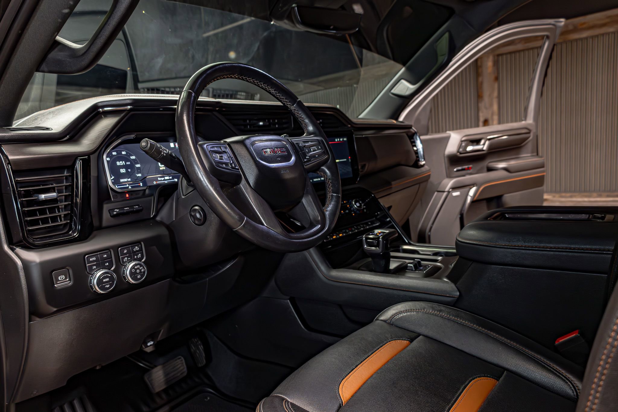 Used 2022 GMC Sierra 1500 AT4 w/ AT4 Premium Package image 16