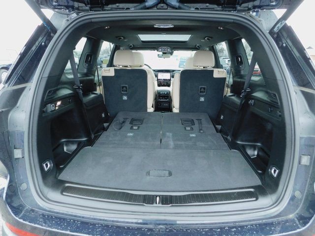 Used 2024 Jeep Grand Cherokee L Limited w/ Luxury Tech Group II image 13