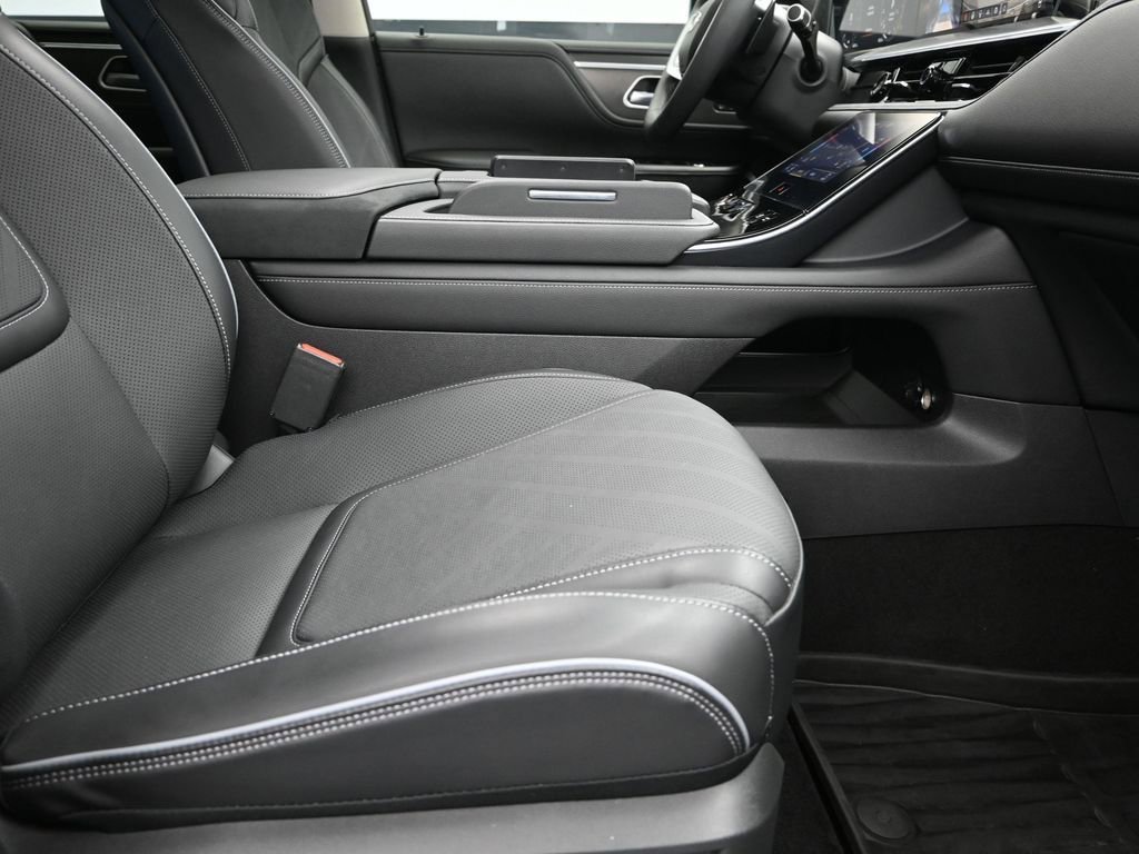 Used 2025 INFINITI QX80 Luxe RWD image 26
