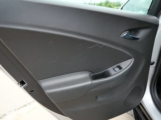 Used 2017 Chevrolet Volt LT w/ Comfort Package FWD image 15