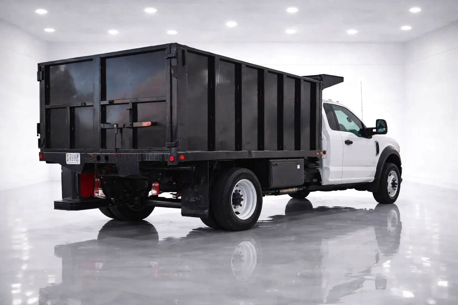 Used 2020 Ford F550 2WD Crew Cab Super Duty w/ Power Equipment Group image 5