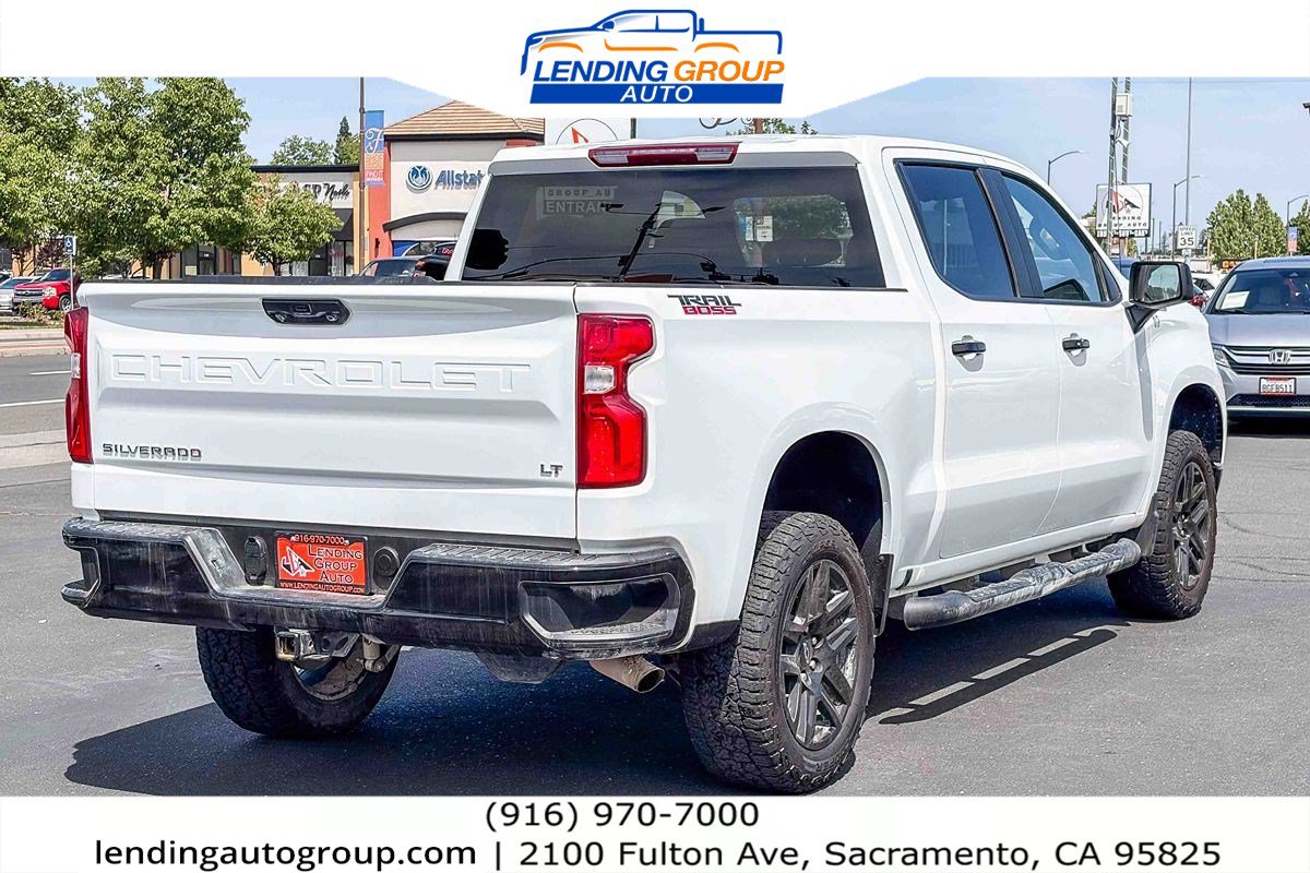 Used 2025 Chevrolet Silverado 1500 LT Trail Boss w/ Protection Package AWD/4WD image 4