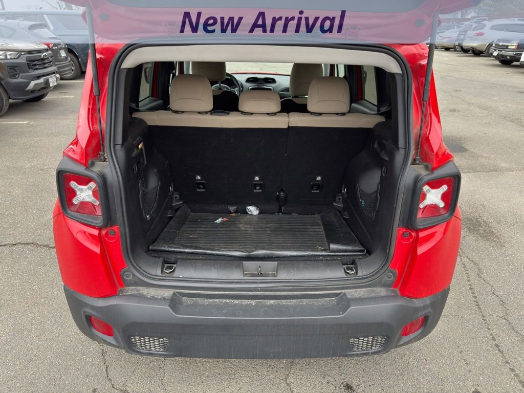 Used 2019 Jeep Renegade Latitude image 6