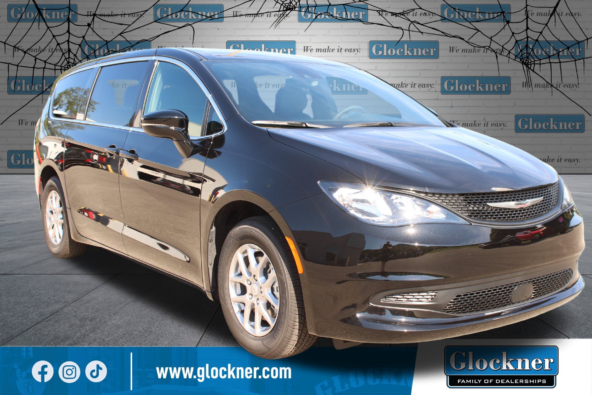 New 2027 Chrysler Pacifica LX FWD image 3