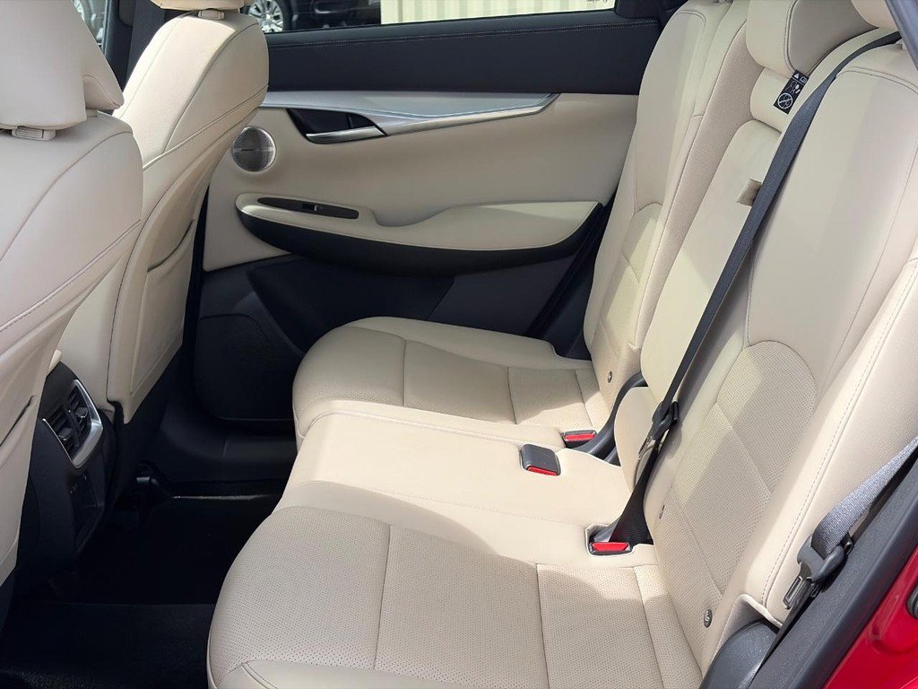 Used 2022 INFINITI QX50 Sensory w/ Cargo Package AWD/4WD image 10
