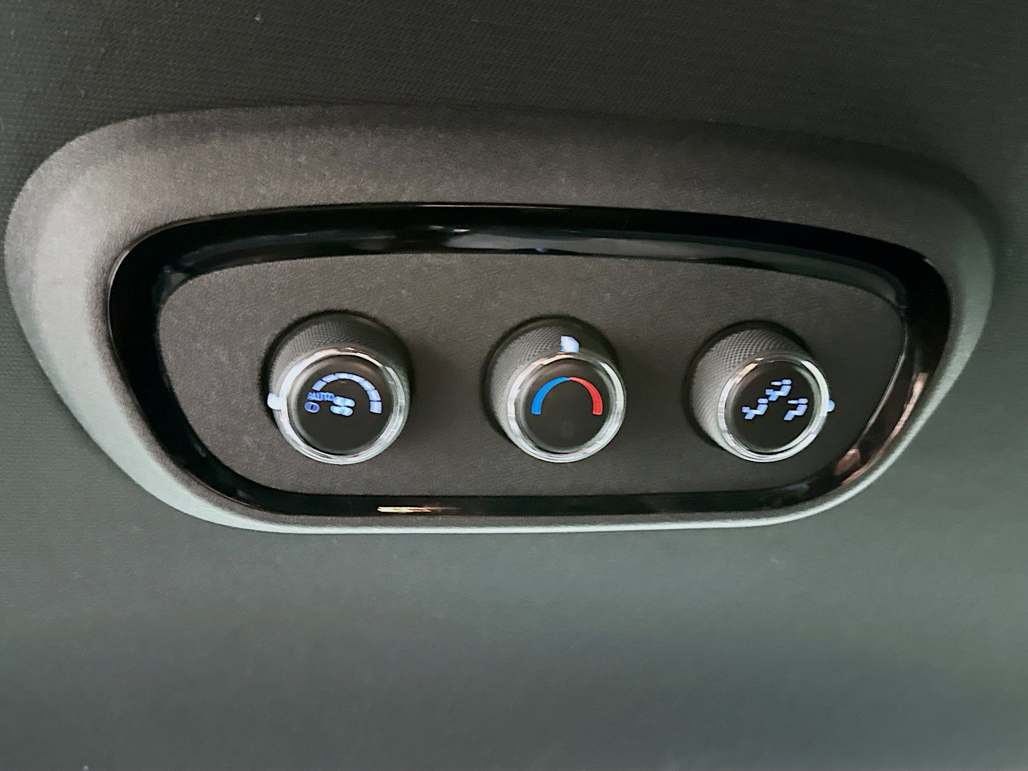 Used 2023 Dodge Durango GT image 23