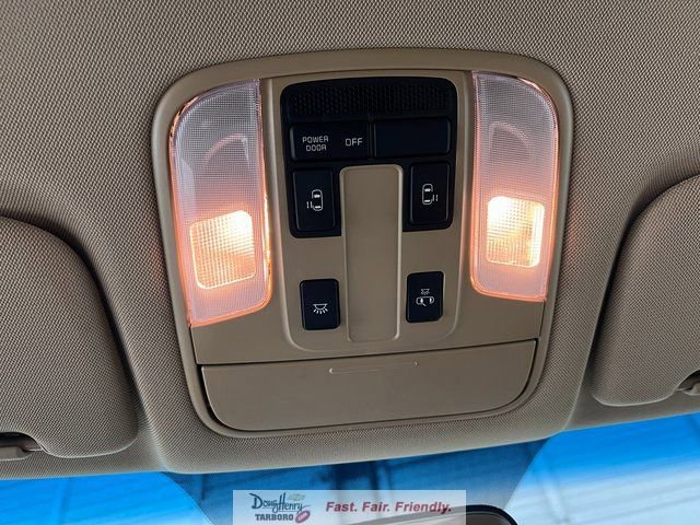 Used 2020 Kia Sedona LX image 47