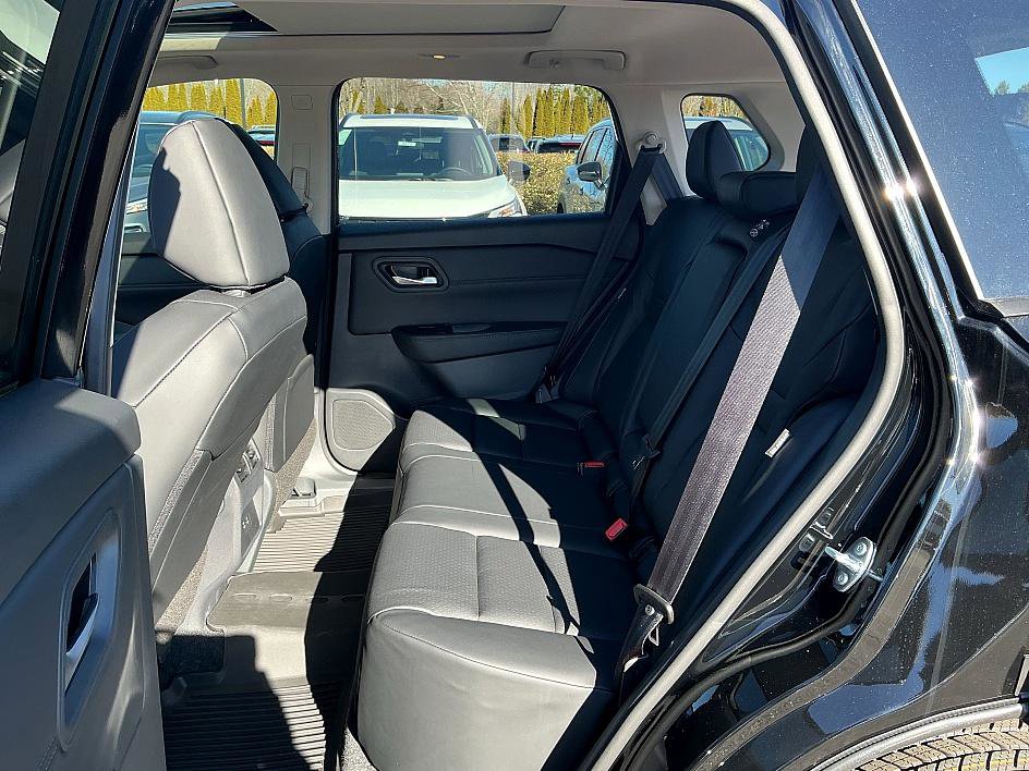 New 2026 Nissan Rogue Dark Armor image 21