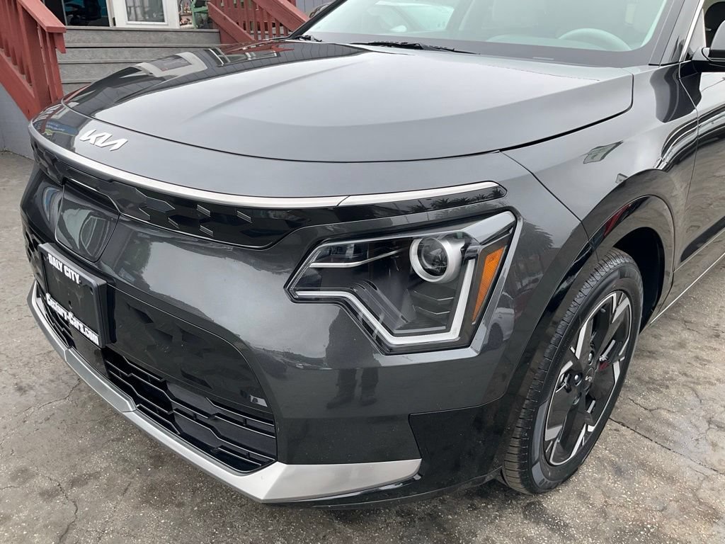 Used 2023 Kia Niro Wind FWD image 81