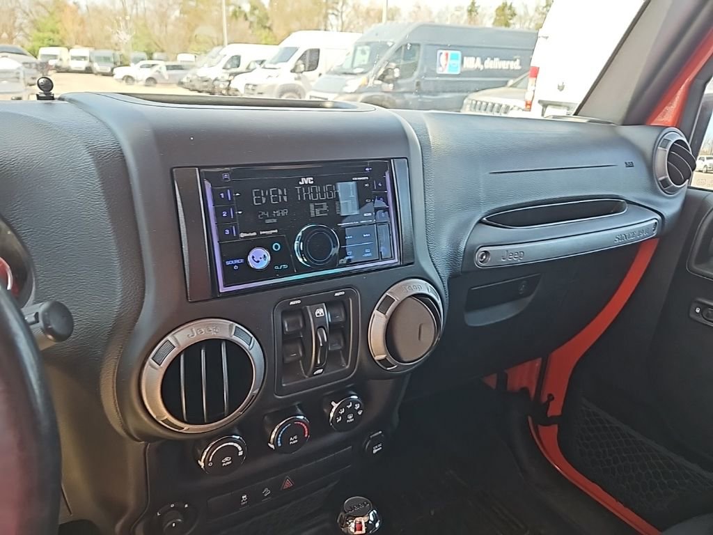 Used 2015 Jeep Wrangler Unlimited Sport w/ Quick Order Package 24S image 19