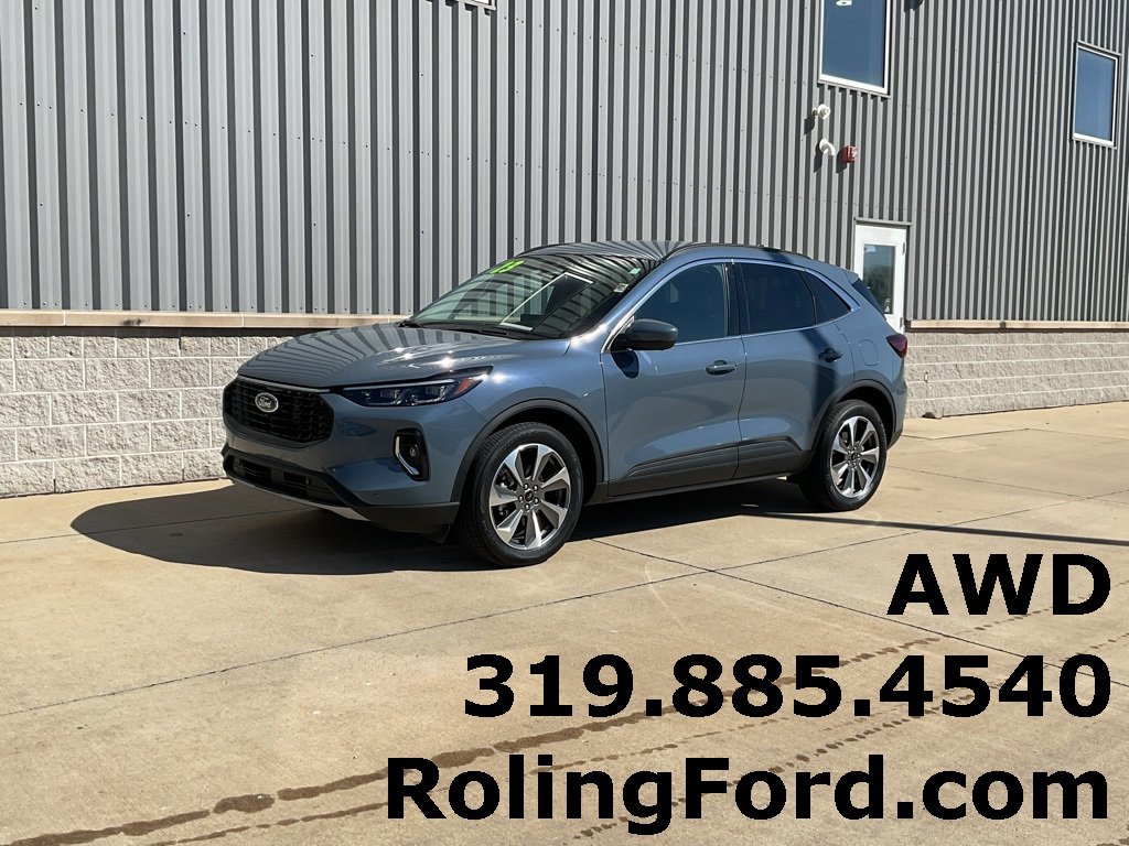 Used 2023 Ford Escape Platinum w/ Class II Trailer Tow Package