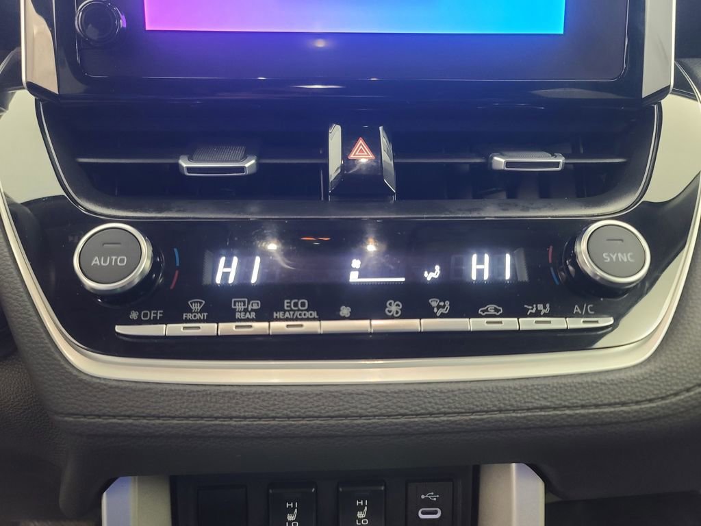 Used 2025 Toyota Corolla Cross XLE AWD/4WD image 34