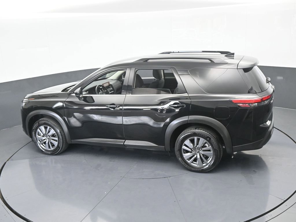Used 2025 Nissan Pathfinder SV image 51