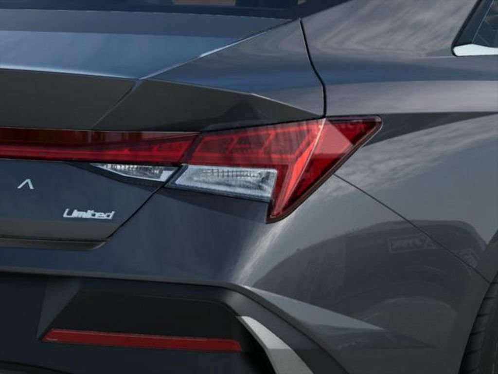 New 2026 Hyundai Elantra Limited FWD image 10