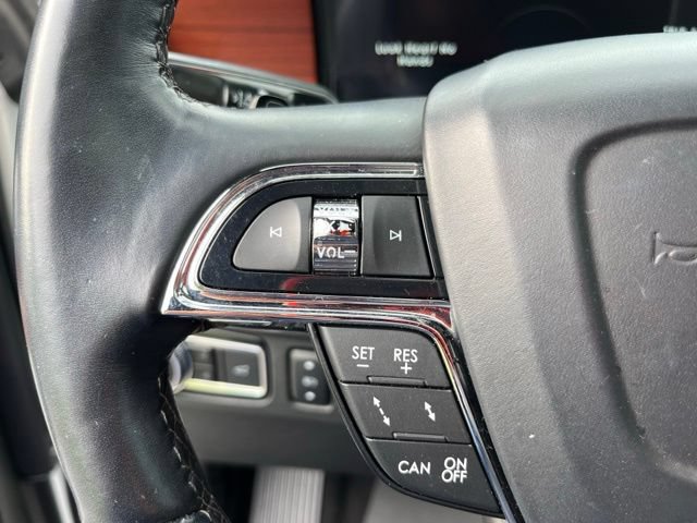 Used 2020 Lincoln Navigator Reserve w/ Luxury Package AWD/4WD image 18