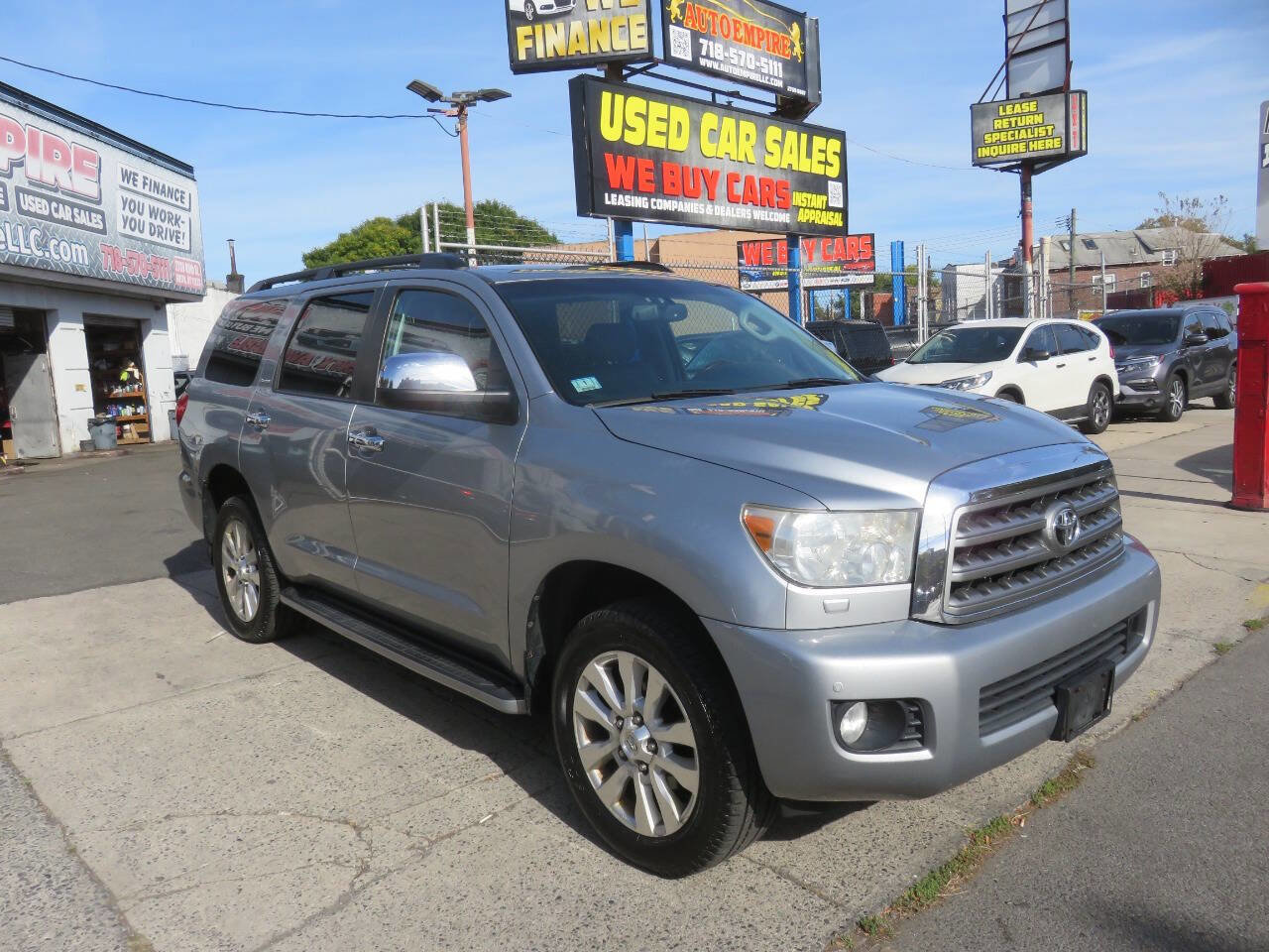 Used 2016 Toyota Sequoia Platinum image 2