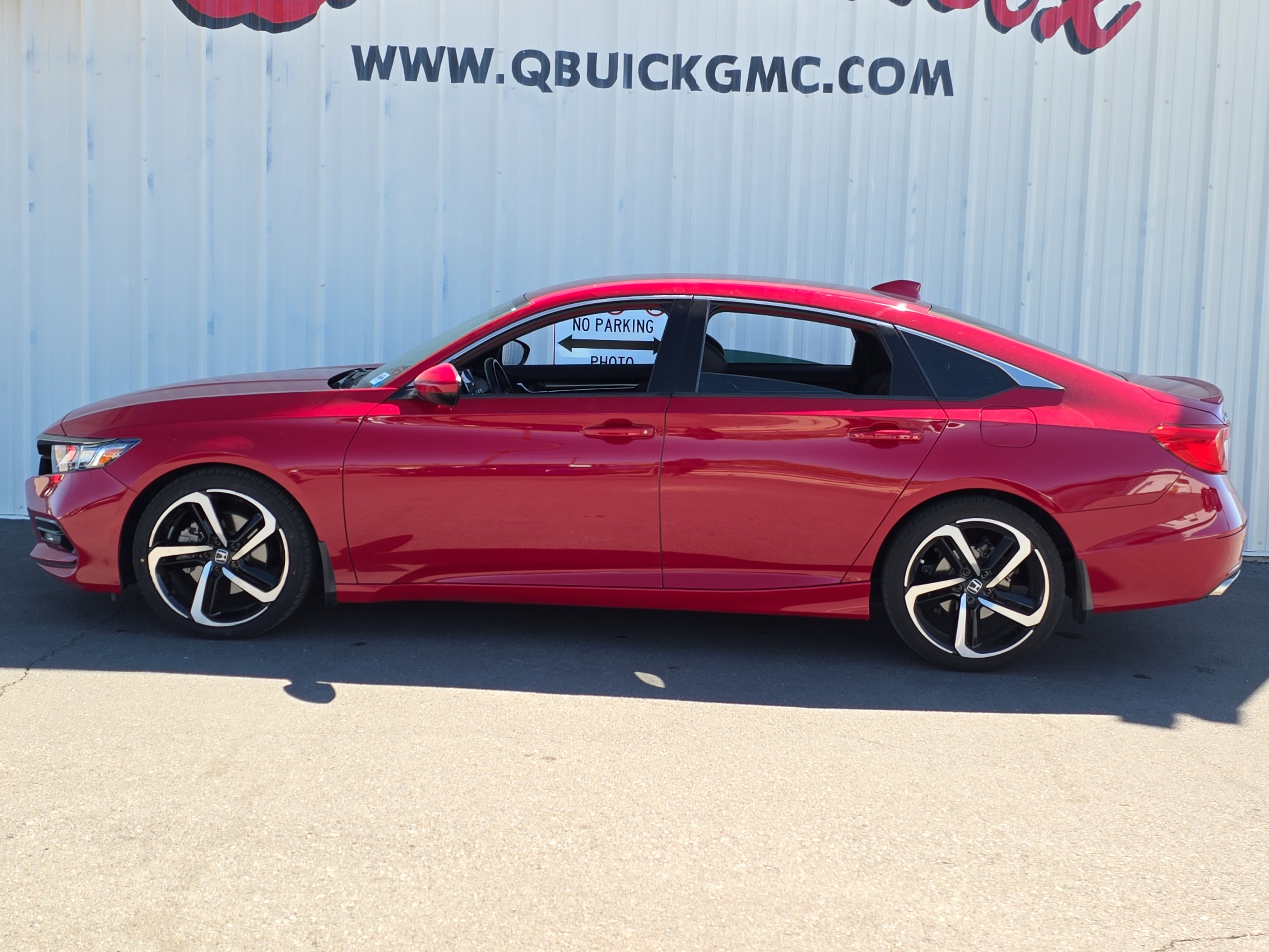 Used 2018 Honda Accord Sport image 4