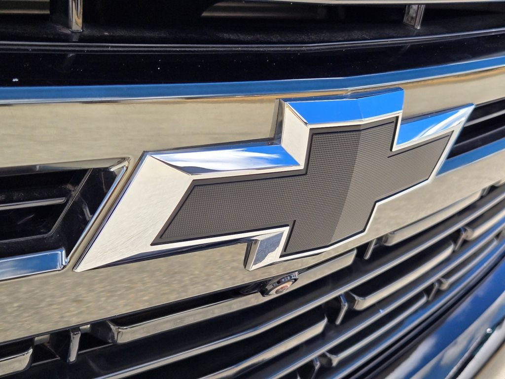 Used 2021 Chevrolet Tahoe RST w/ Luxury Package RWD image 5