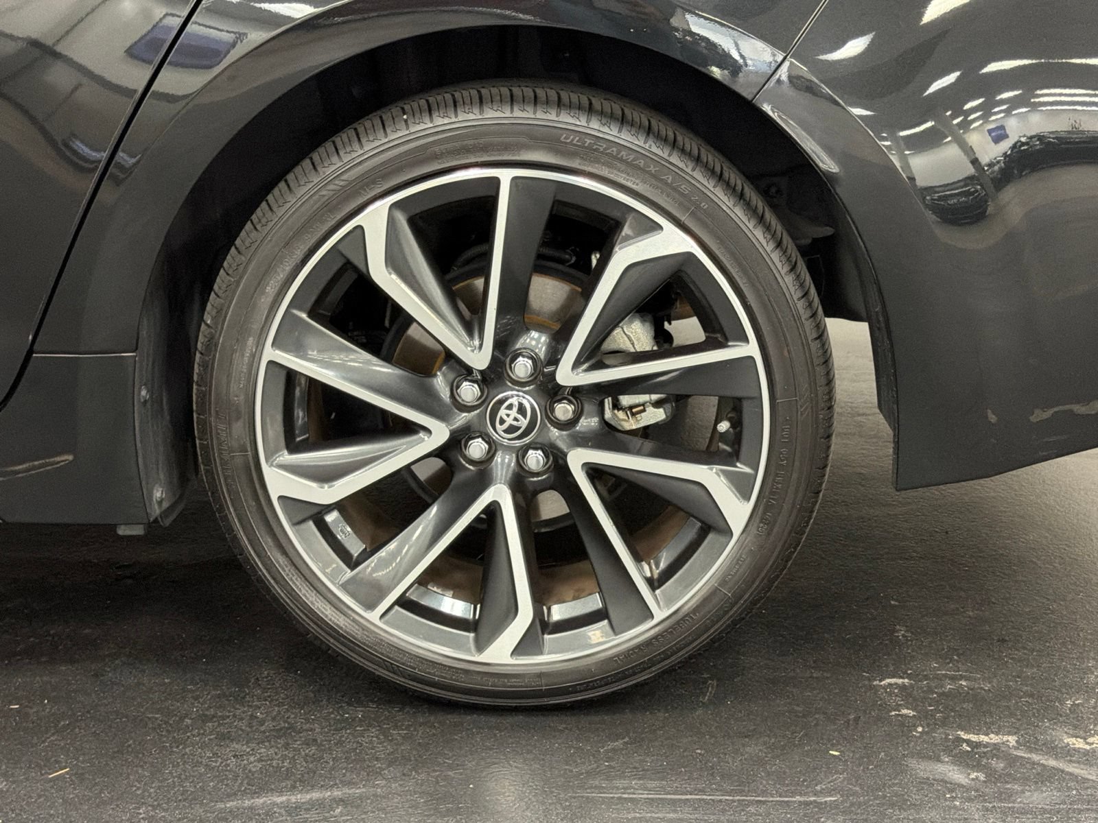 Used 2021 Toyota Corolla SE w/ SE Premium Package FWD image 16