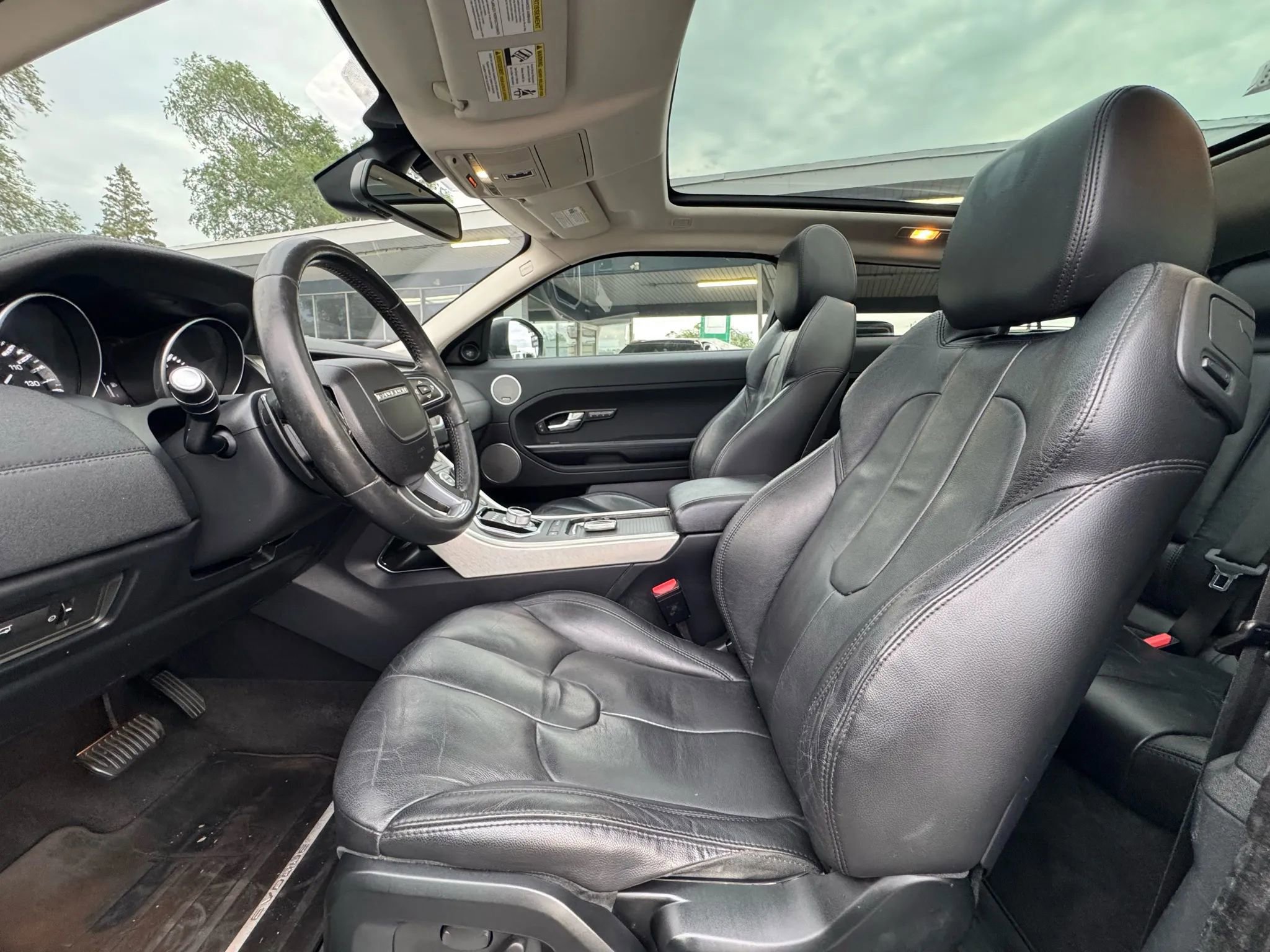 Used 2015 Land Rover Range Rover Evoque Pure Plus AWD/4WD image 8