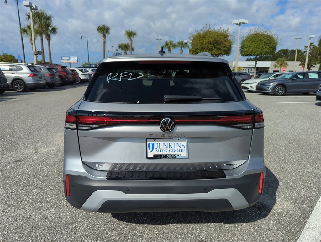 New 2026 Volkswagen Tiguan SE image 6