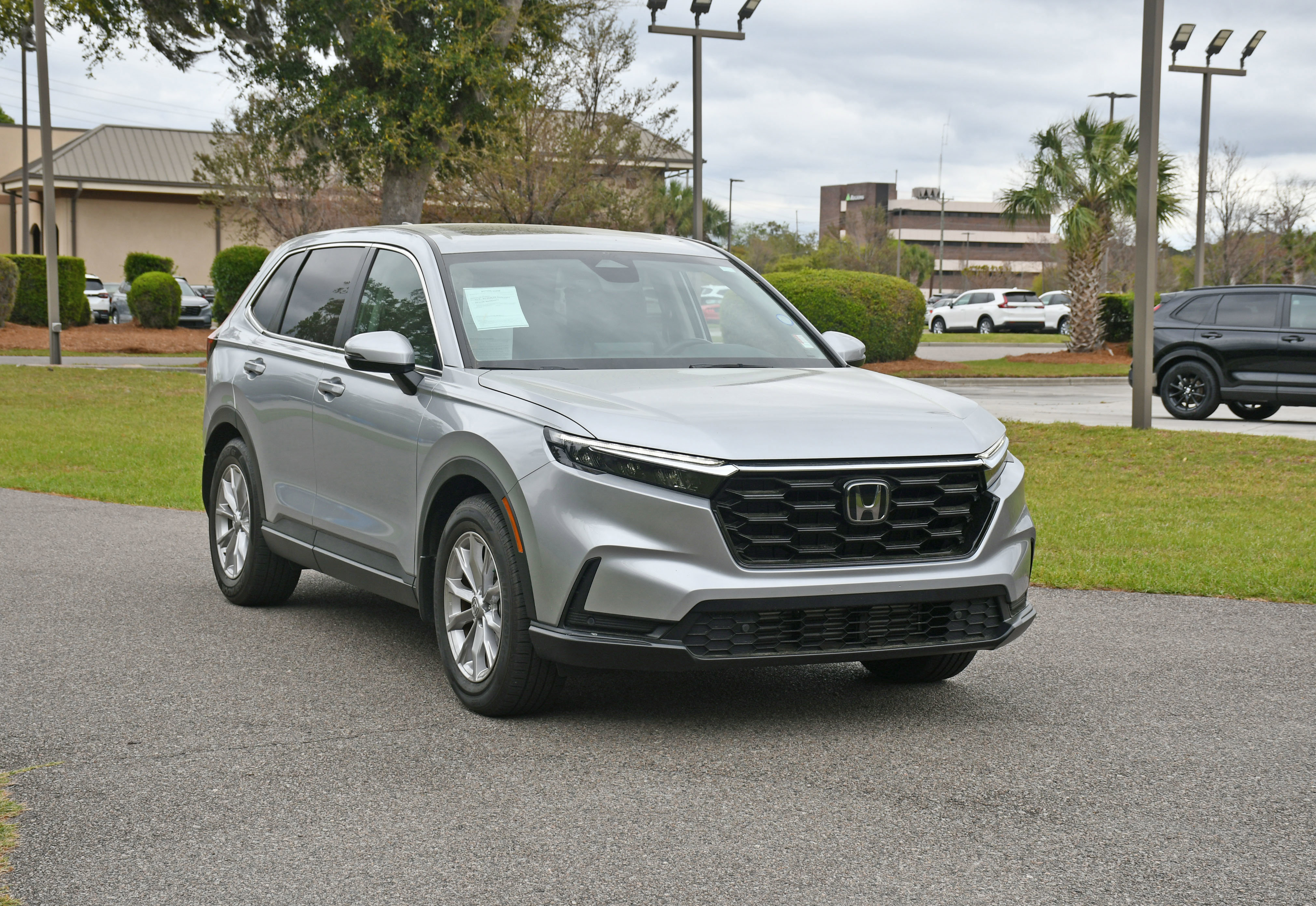 Used 2023 Honda CR-V EX-L image 6