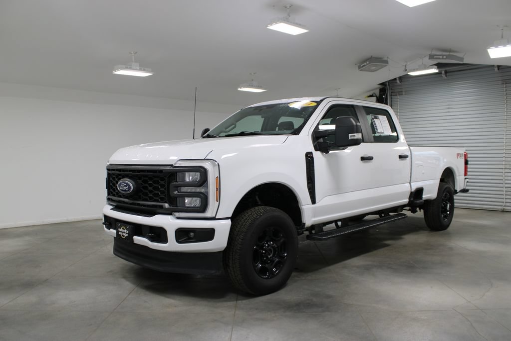 Used 2024 Ford F250 XL w/ STX Appearance Package AWD/4WD image 4