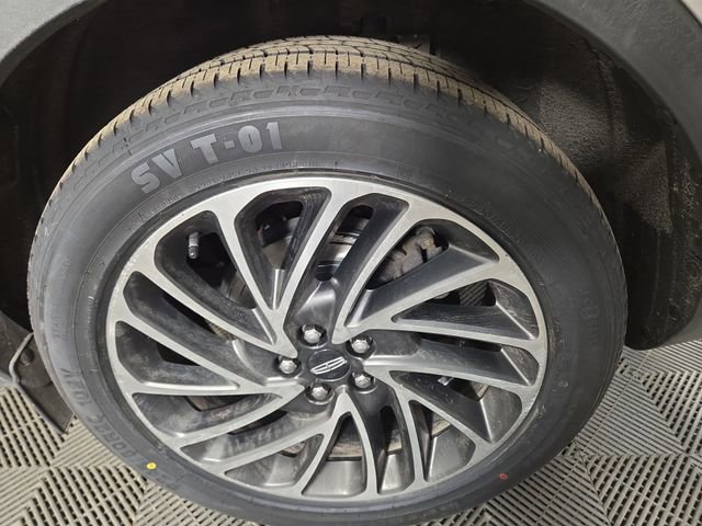 Used 2019 Lincoln Nautilus Reserve image 11