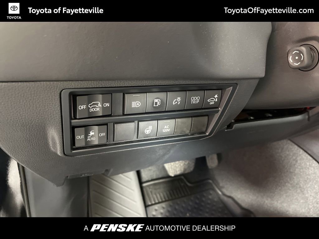 Certified 2024 Toyota Sequoia Platinum image 29