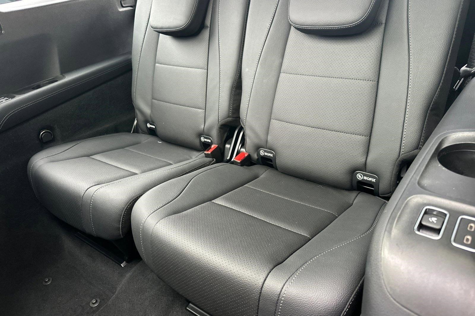 Used 2025 Mercedes-Benz GLS 450 4MATIC image 35