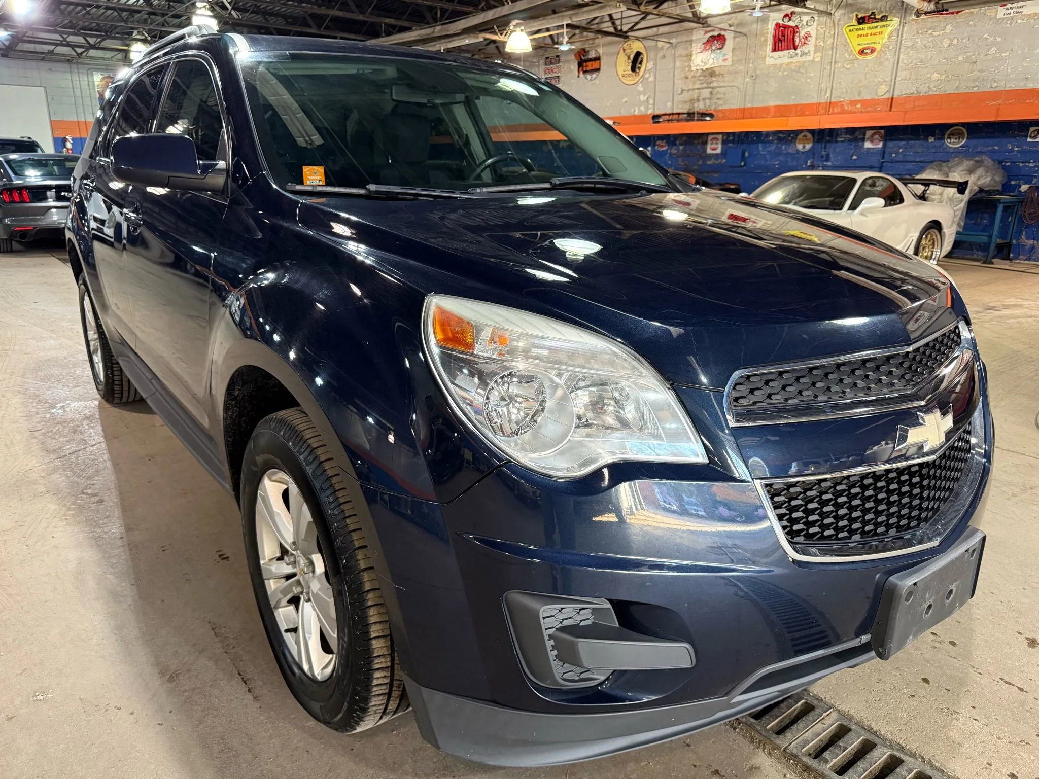 Used 2015 Chevrolet Equinox LT w/ Driver Convenience Package image 3