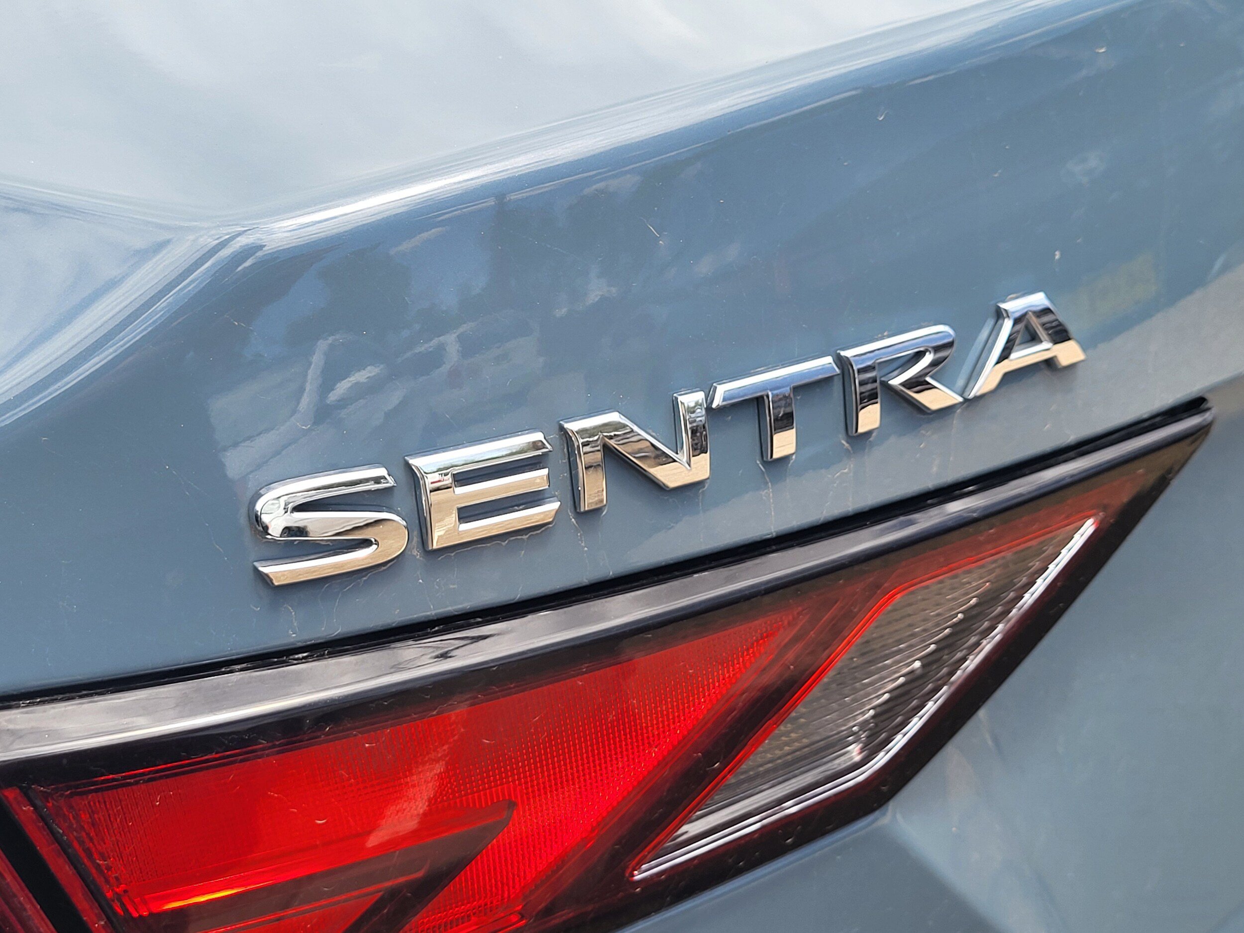 Used 2024 Nissan Sentra SV FWD image 18