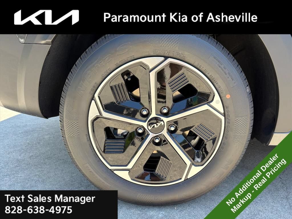 New 2026 Kia Niro LX FWD image 30