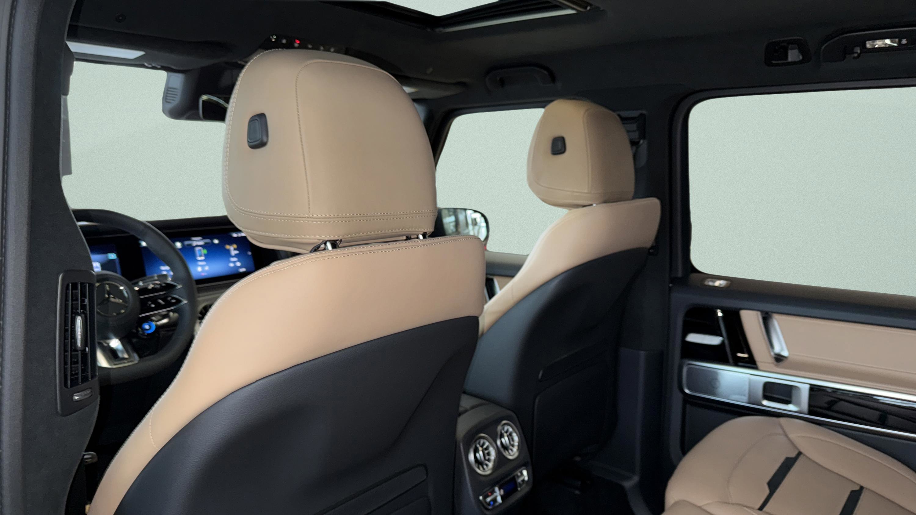 New 2026 Mercedes-Benz G 63 AMG 4MATIC image 44