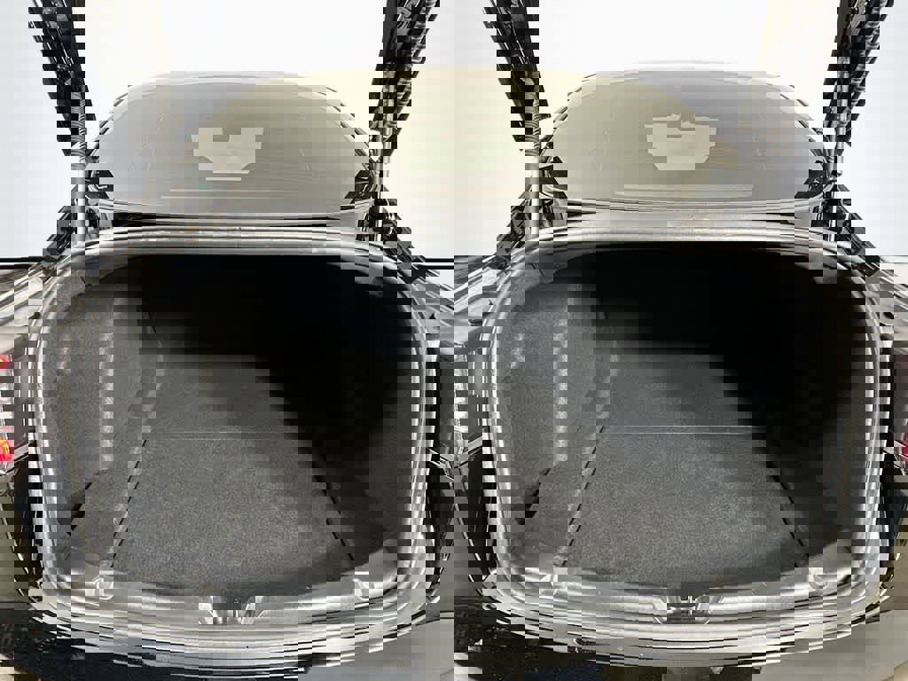 Used 2023 Tesla Model 3 Standard Range image 20